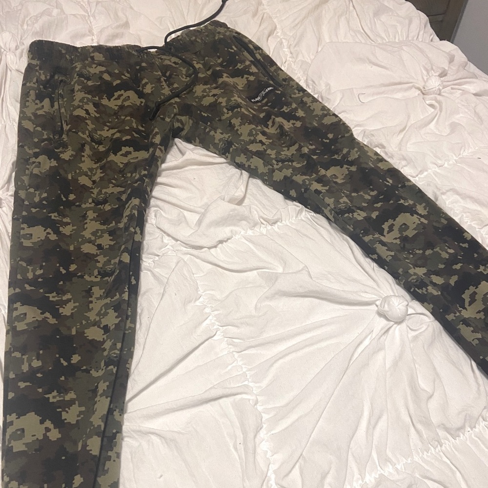 Flag nor Fail joggers